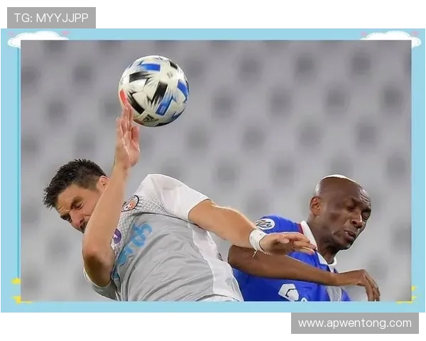 足球明星滑腿动作揭秘：如何在比赛中巧妙运用提升技术与观赏性